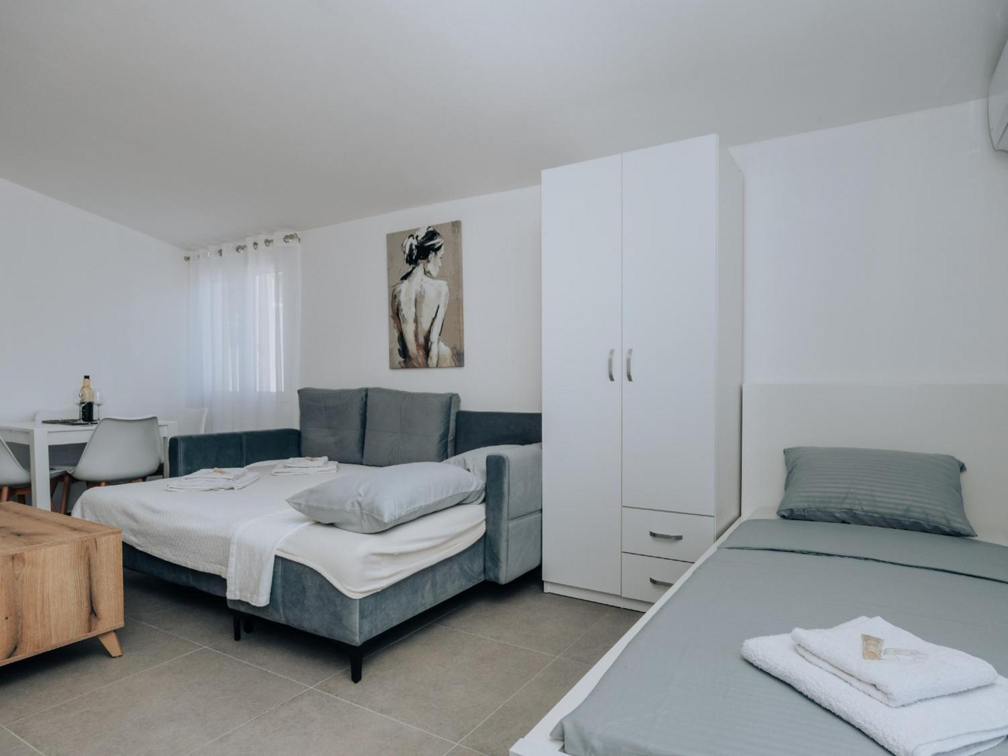 Apartments Milivojevic Бар Экстерьер фото