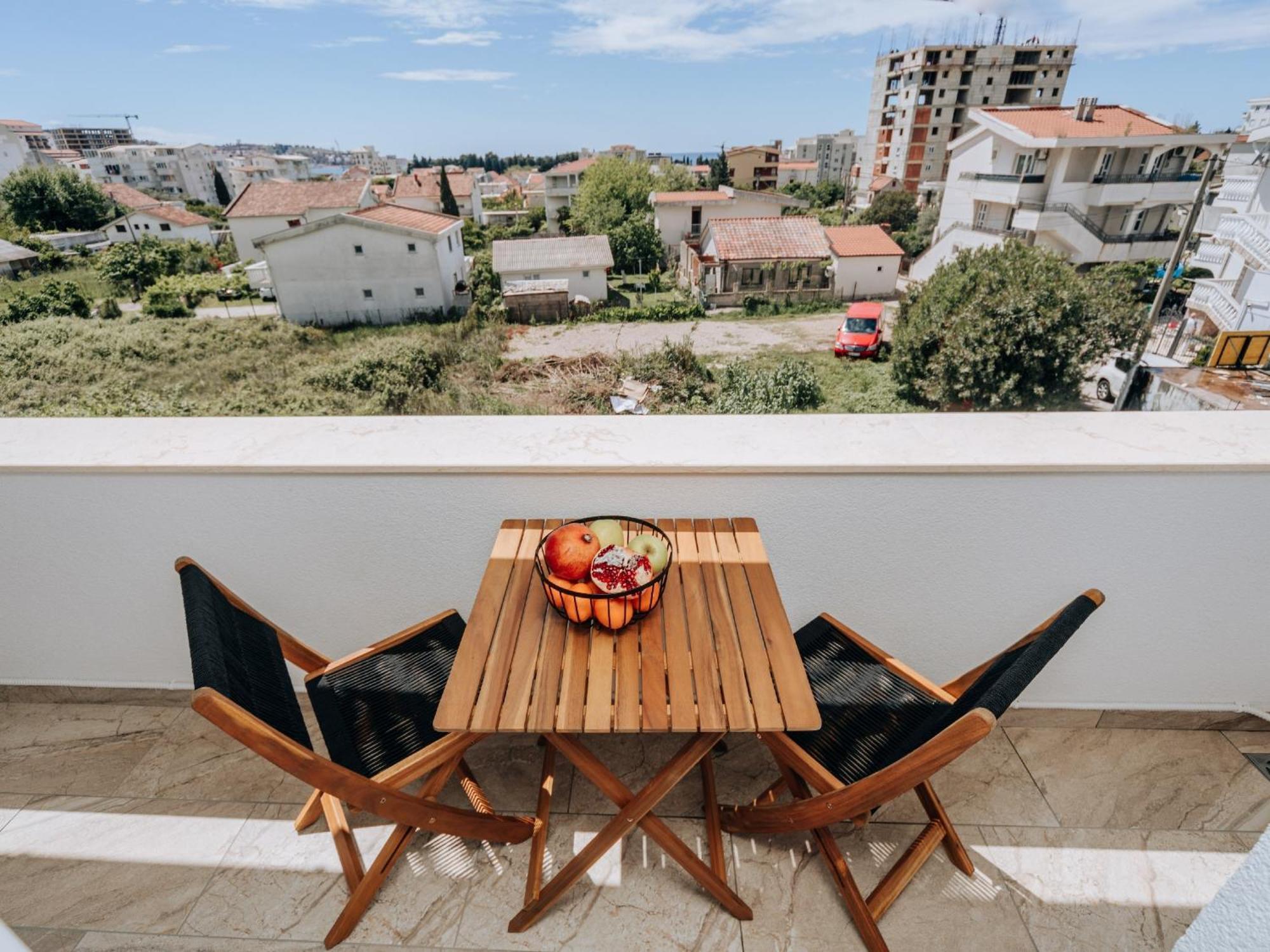 Apartments Milivojevic Бар Экстерьер фото